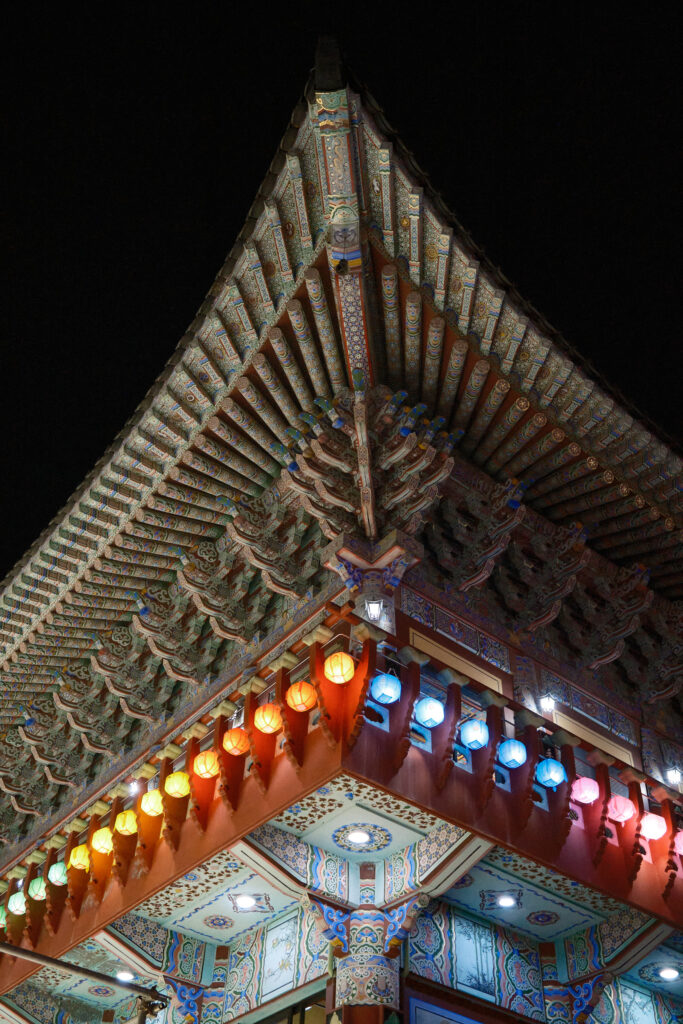 三光寺の屋根