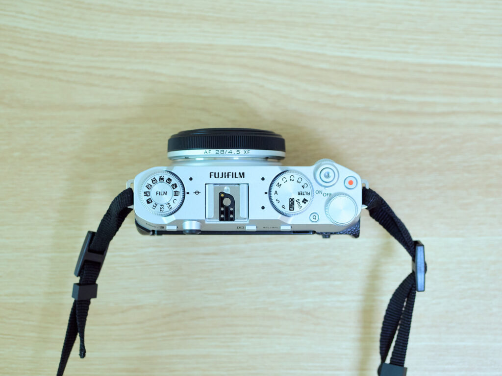 Fujifilm X-M5の真上から撮った写真