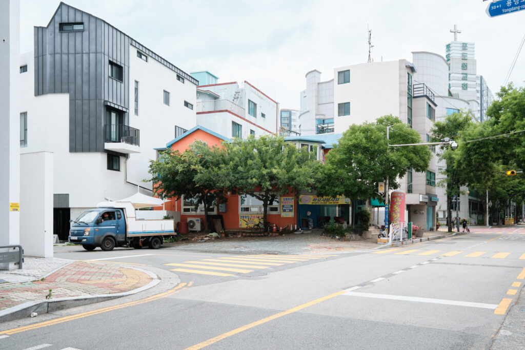 韓国の路地にあるお店